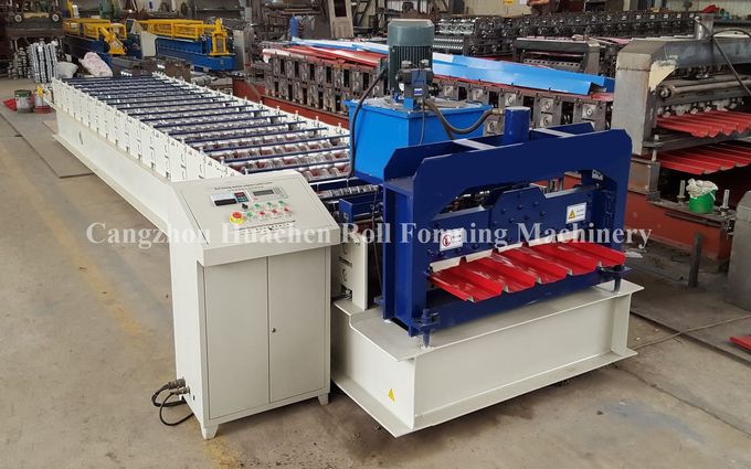Automatische glasig-glänzende Fliese walzen die Formung der Ausrüstung mit PLC-Kontrollsystem kalt