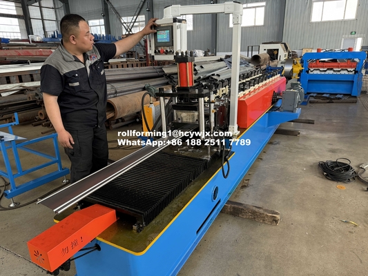 Maschine zur Verformung von Türrollen mit Kettenübertragungsverschluss mit Cr12-Schneidemaschine
