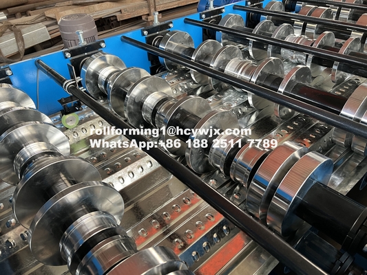 Hydraulische 11 11 5.5KW Motorische Bodendeck Rollformmaschine 8-12m/min Geschwindigkeit mit PLC-Steuerungssystem
