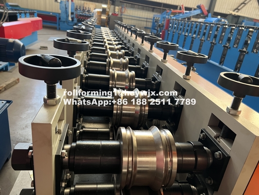 Online-Loch-Punching-Türverschluss Rollformmaschine Malaysia