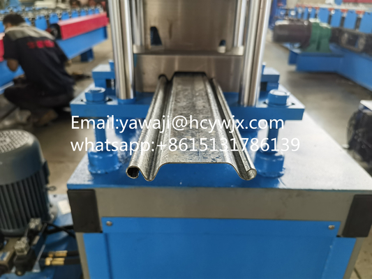 Neue Rollenfarbe Stahlverschluss Tür Rollenformmaschine