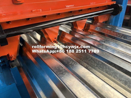 Baukonstruktions-Rollformmaschine für Tragflächen T153-40L-840