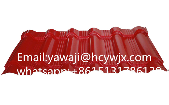 Hydraulische verglaste Stahlfliesen Rollformmaschine mit CR12 Schneidmaterial und 0,3-0,6mm Materialdicke