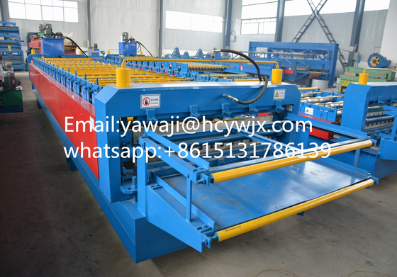 Kettenantrieb Doppeldeck-Rollformmaschine für 1250mm Materialbreite in kurzer Lieferzeit