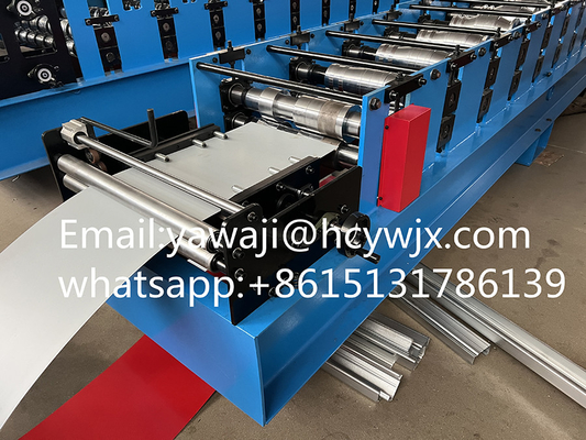 Galvanisierte Ridge-Deckungs-Gossen-Dach-Platten-Rolle, die Breite der Maschinen-410mm bildet