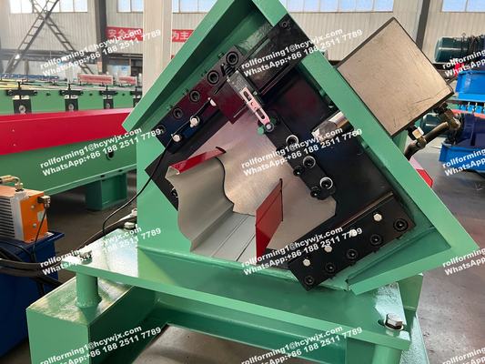 Stahl / Aluminium / Kupfer-Rinnenmaschine für Regenwasser-Rinnenprofile