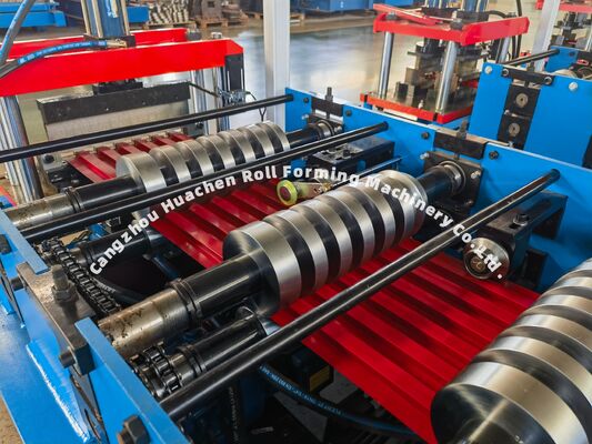 Maschine zur Kaltrollformung von Metallblechen
