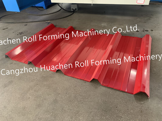 Eine Maschine zur Herstellung von Metalldachplatten zur Herstellung von fliesenförmigen Welldeckenplatten durch Walzen