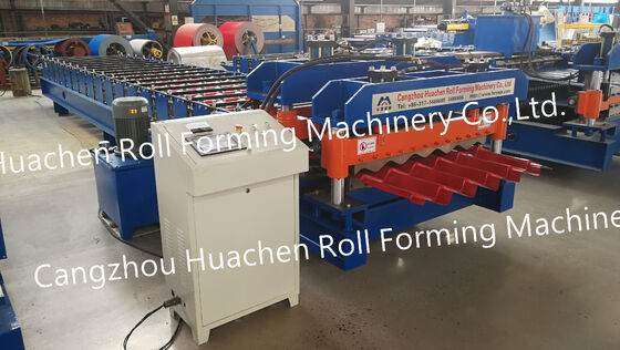 Maschine zur Verformung von Stahlplatten mit Pbr-Dachplatten