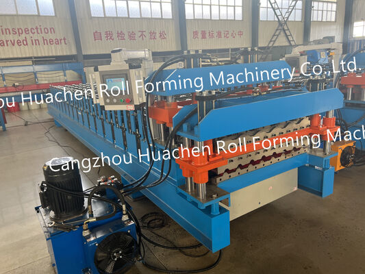 Maschine zur Verformung von Dach- und Wandplatten