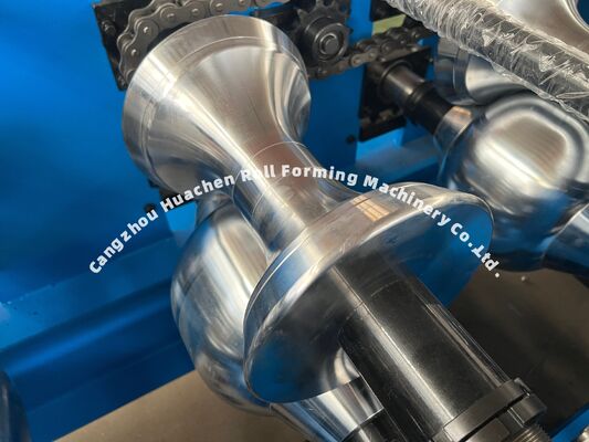 Hochleistungs-Metallfirsthauben-Rollformmaschine für die Dachziegelindustrie