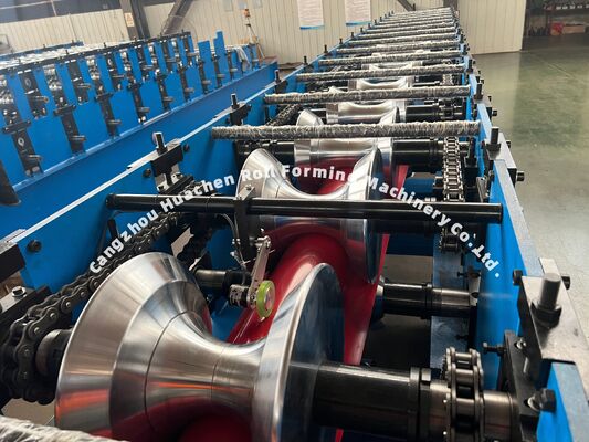 Hochleistungs-Metallfirsthauben-Rollformmaschine für die Dachziegelindustrie