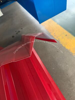 Maschine zur Verformung von Dach- und Wandplatten