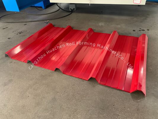 Maschine zur Verformung von Dach- und Wandplatten