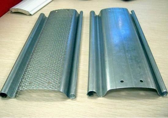 0.5 - 1.2mm Stärke-Fensterladen-Tür-Latten-Stahlrolle, die m der Maschine 5 - 15/Mindestdrehzahl bildet