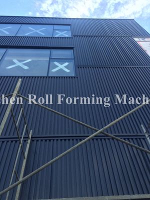 Stahlplatten-Dachblatt, das Maschine, Wand bildet Maschine mit hydraulischem Decoiler herstellt