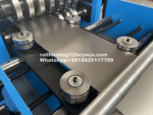 Flexible Versatile C & Z Purlin Formierung Maschine automatisch 380v50hz