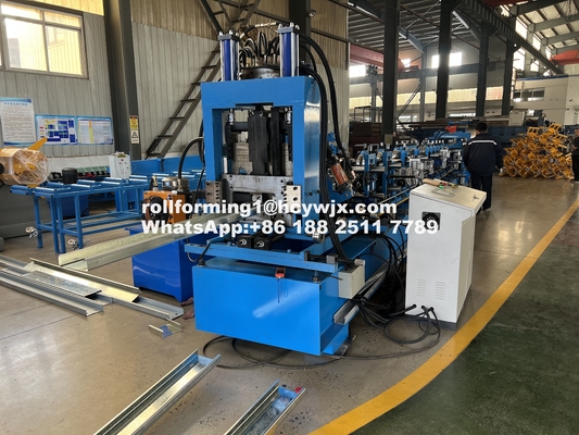 Automatisierte automatische CZ Purlin Roll Forming Machine 1,2-1,8 mm 11 7,5 kW Leistung 10-15m/min Geschwindigkeit