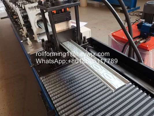 Anpassbarer Speisebreite Schleier Tür Roll Formmaschine für Dicke 0,8-1,2 mm