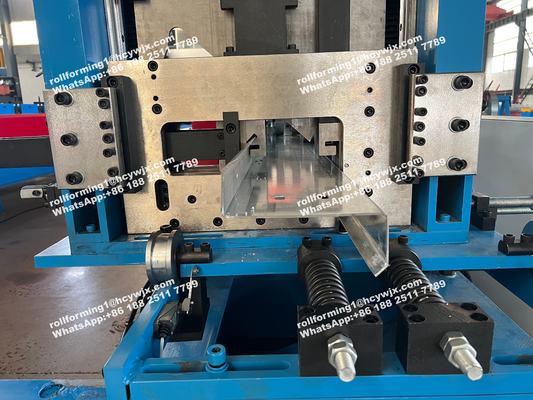 Stahl-CZ-Purlins-Rollformmaschine, gesteuert durch PLC