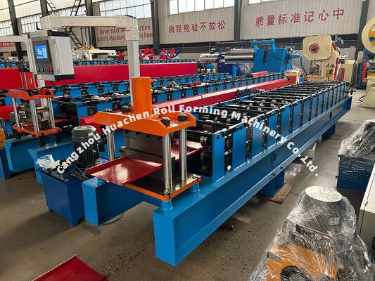 Rollenformmaschine für Wandplatten aus Kaltstahl