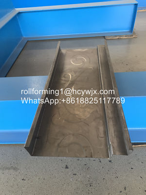 Stahltürrahmen, der Maschine herstellt